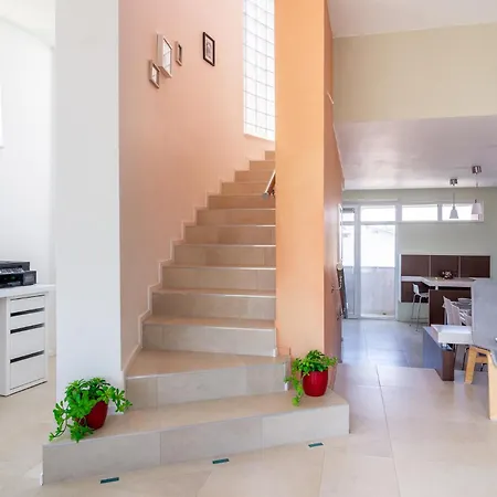 Vakantiehuis Happy-u House - Modern And With Stunning View *