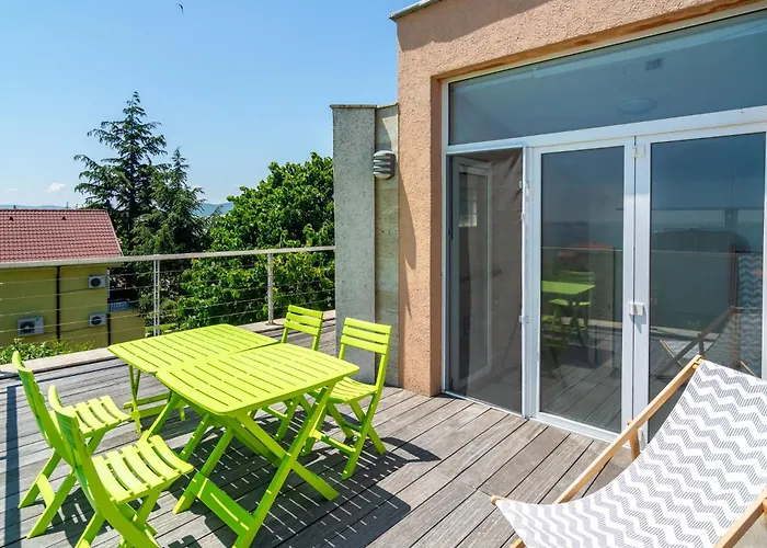 Happy-u House - Modern And With Stunning View Tatil Evi Chernomorets